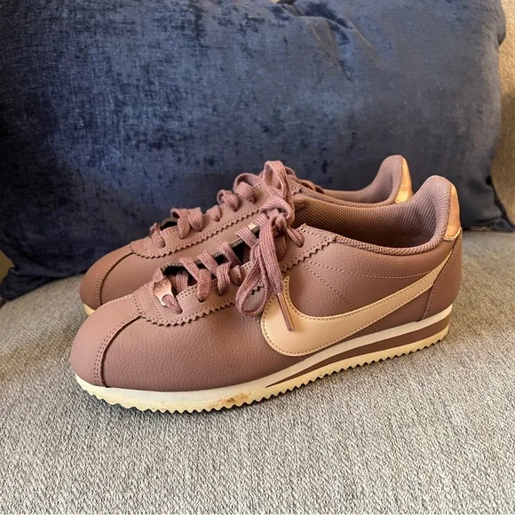 Nike Shoes Nike Classic Cortez Smokey Mauve Metallic Red